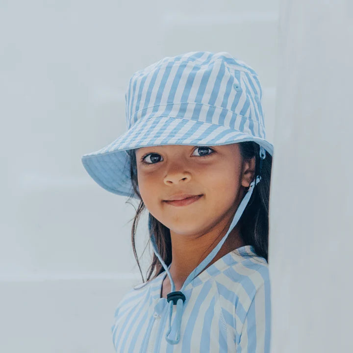 REVERSIBLE BUCKET HAT Sky Blue Stripe