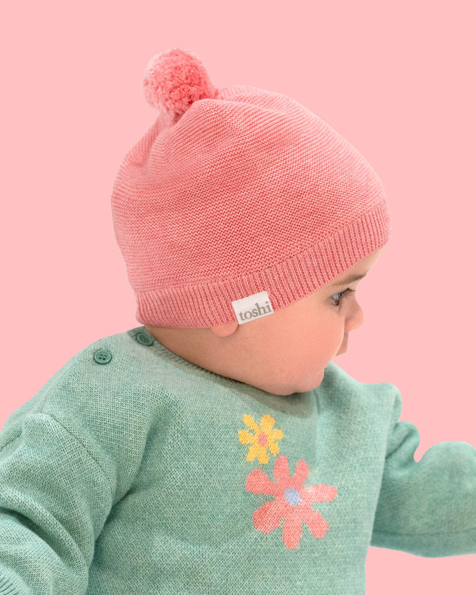 Organic Beanie Love | Carmine