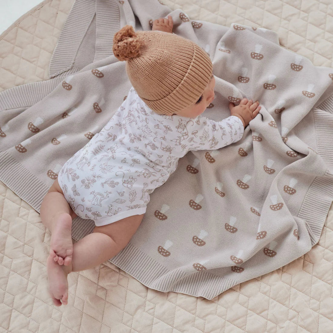 Mushroom Knit Blanket