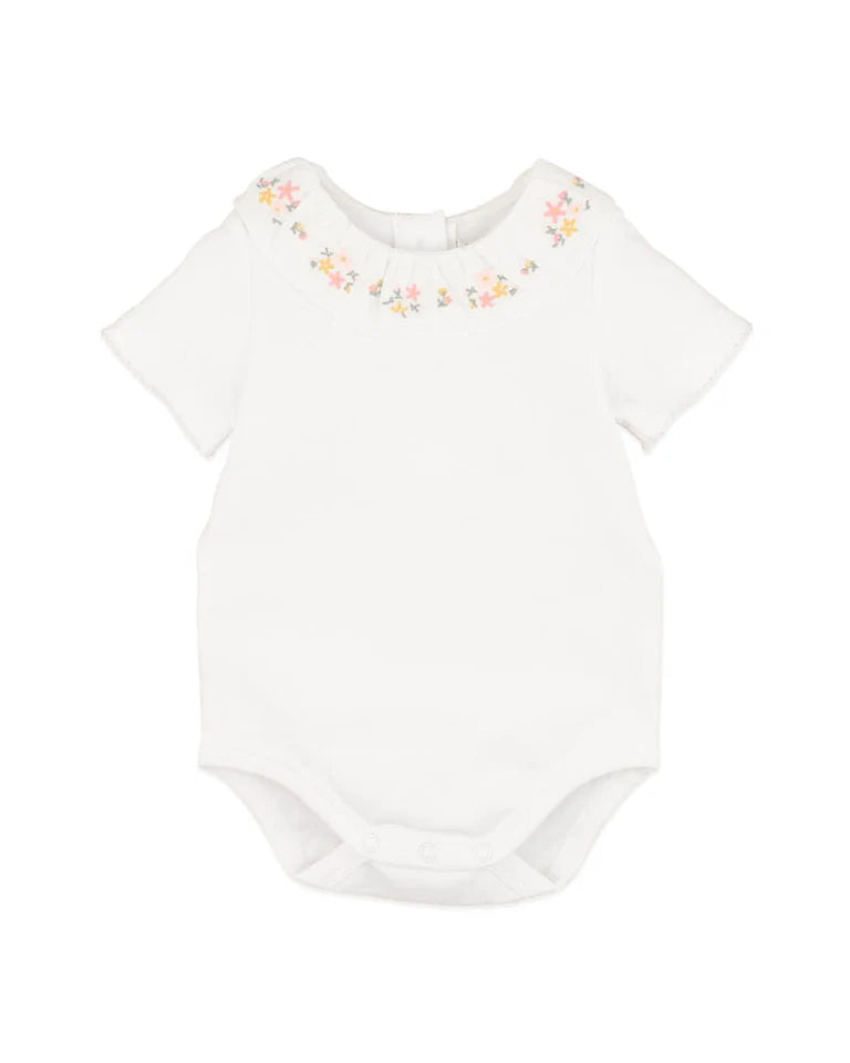 WILLA ORGANIC EMB. COLLAR BODYSUIT
