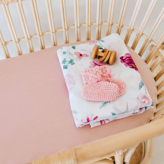 Lullaby Pink | Fitted Bassinet Sheet